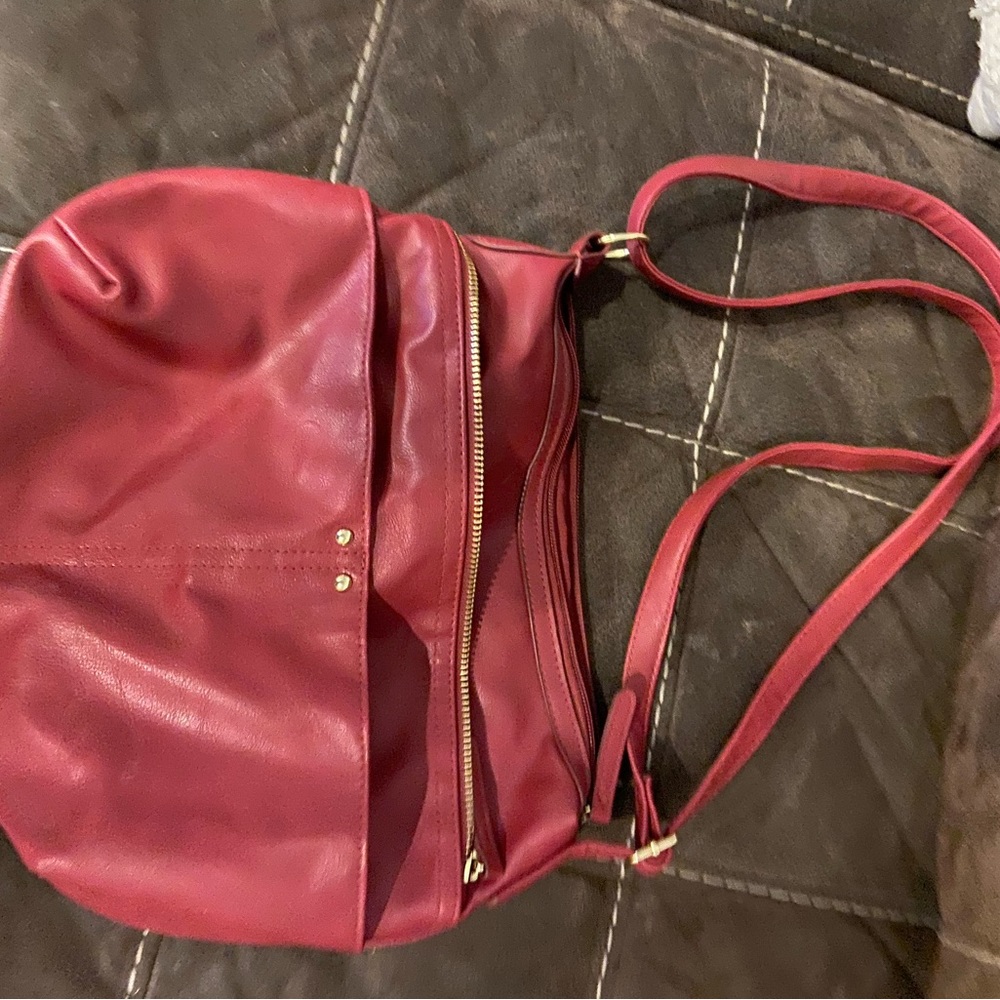 Red purse - Picture 2 of 2